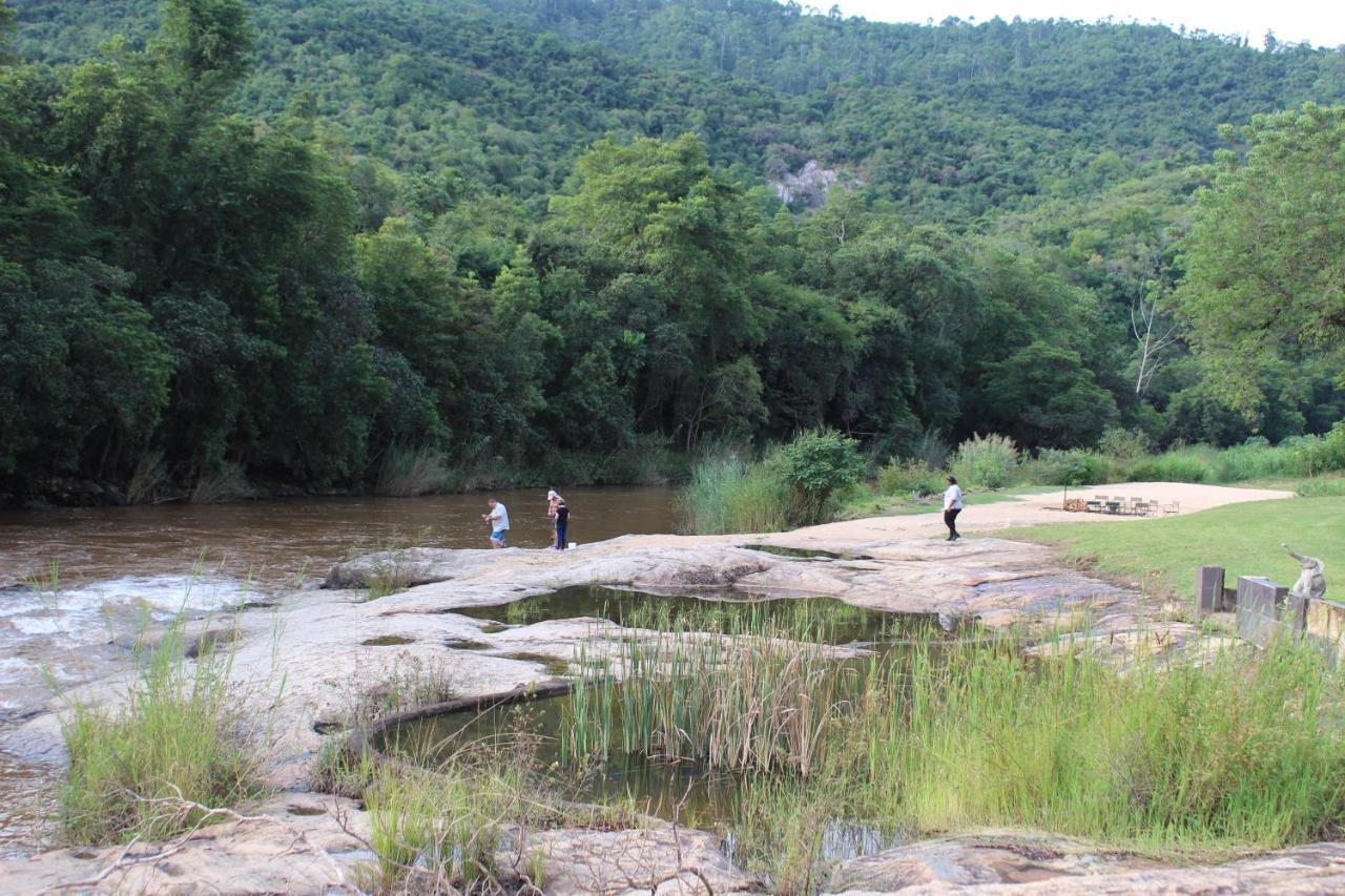 Lions Rock Rapids - Lodge Hazyview Buitenkant foto