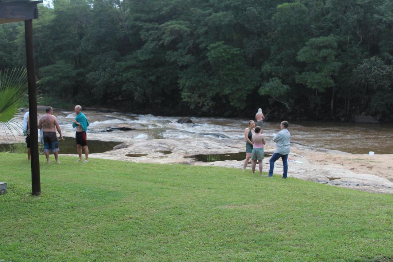 Lions Rock Rapids - Lodge Hazyview Buitenkant foto