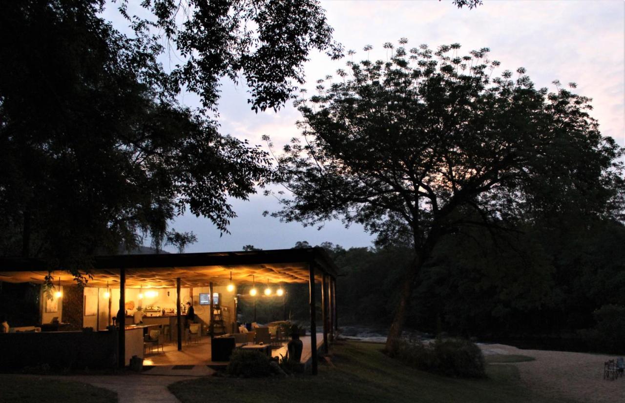 Lions Rock Rapids - Lodge Hazyview Buitenkant foto
